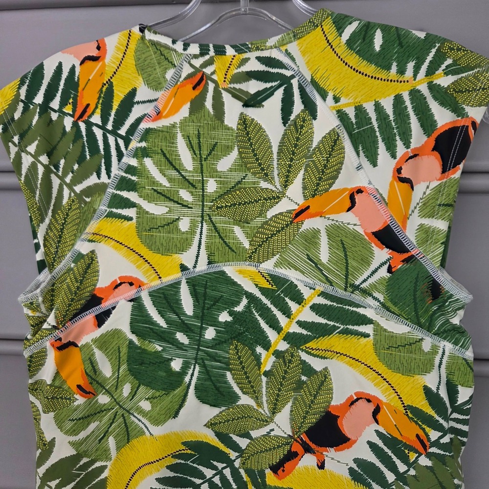 Duluth Trading Co Women Size 8 Suit Up Swim Top Tankini Toucan Tropical Print - Picture 7 of 13